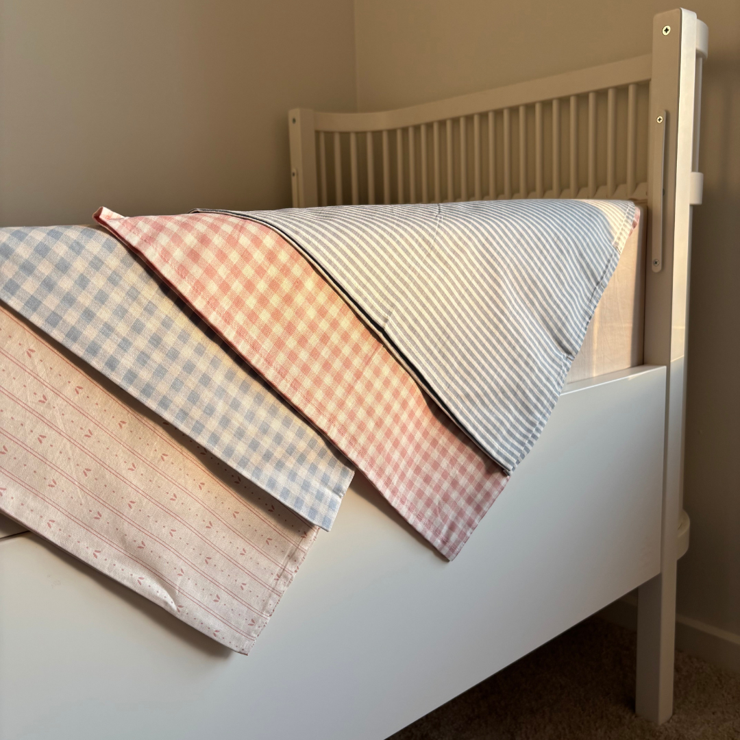 By Mats - Junior sengetøj - 100% Blødt bomuld - 100x140 cm - Leaf Stripe