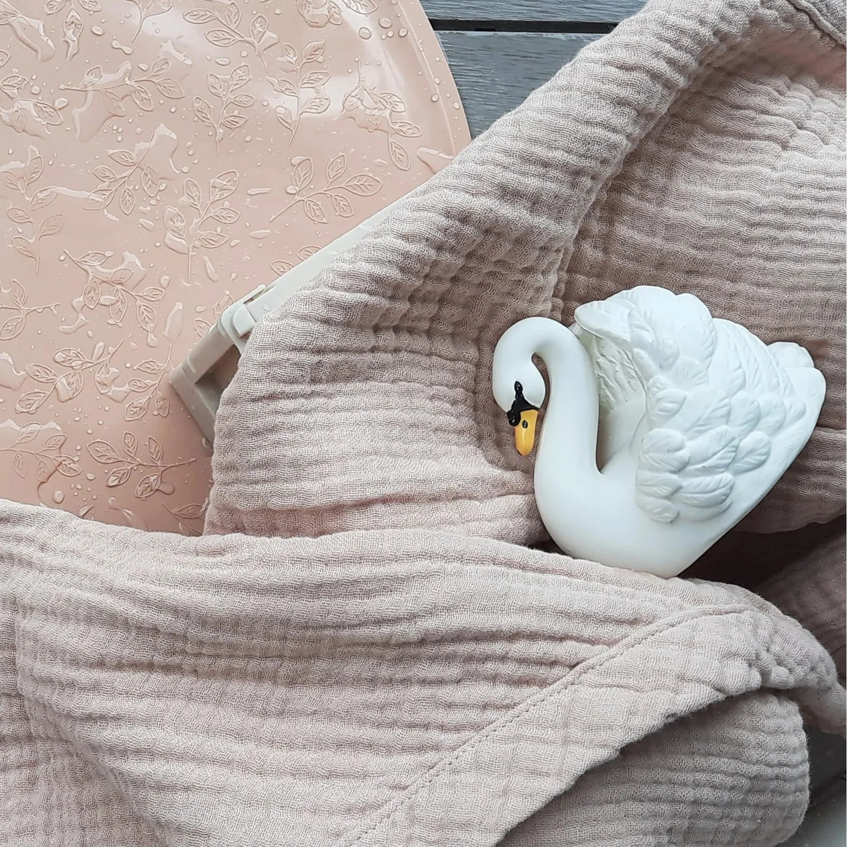 Natruba - Badedyr i naturgummi - Hvid svane - Stor