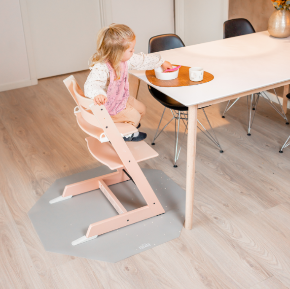 X - Skridsikkert stoleunderlag i PU læder