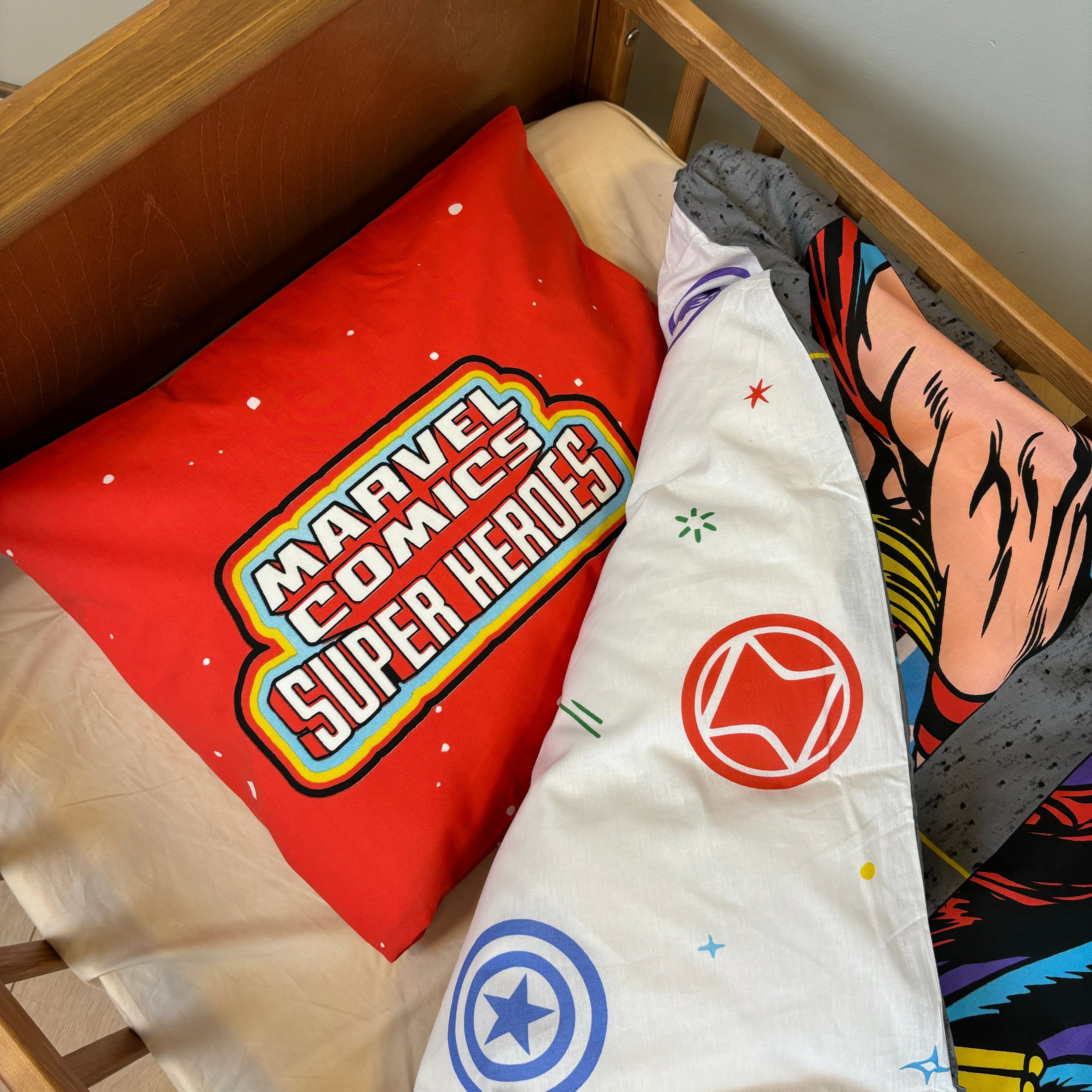 B - Senior sengetøj - Avengers - 140x200 cm - 100% Bomuld