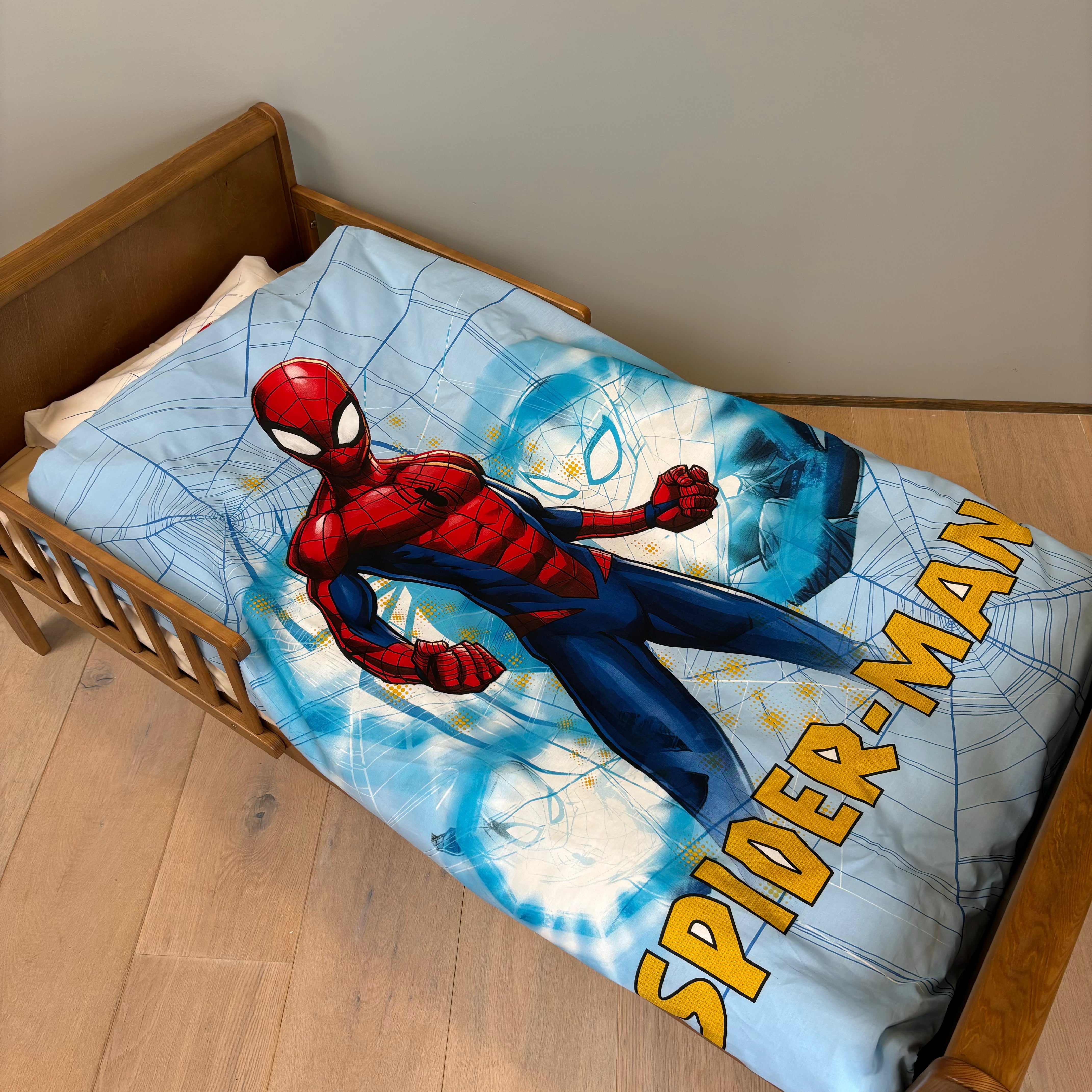 B - Senior sengetøj - Spiderman - 140x200 cm - 100% Bomuld
