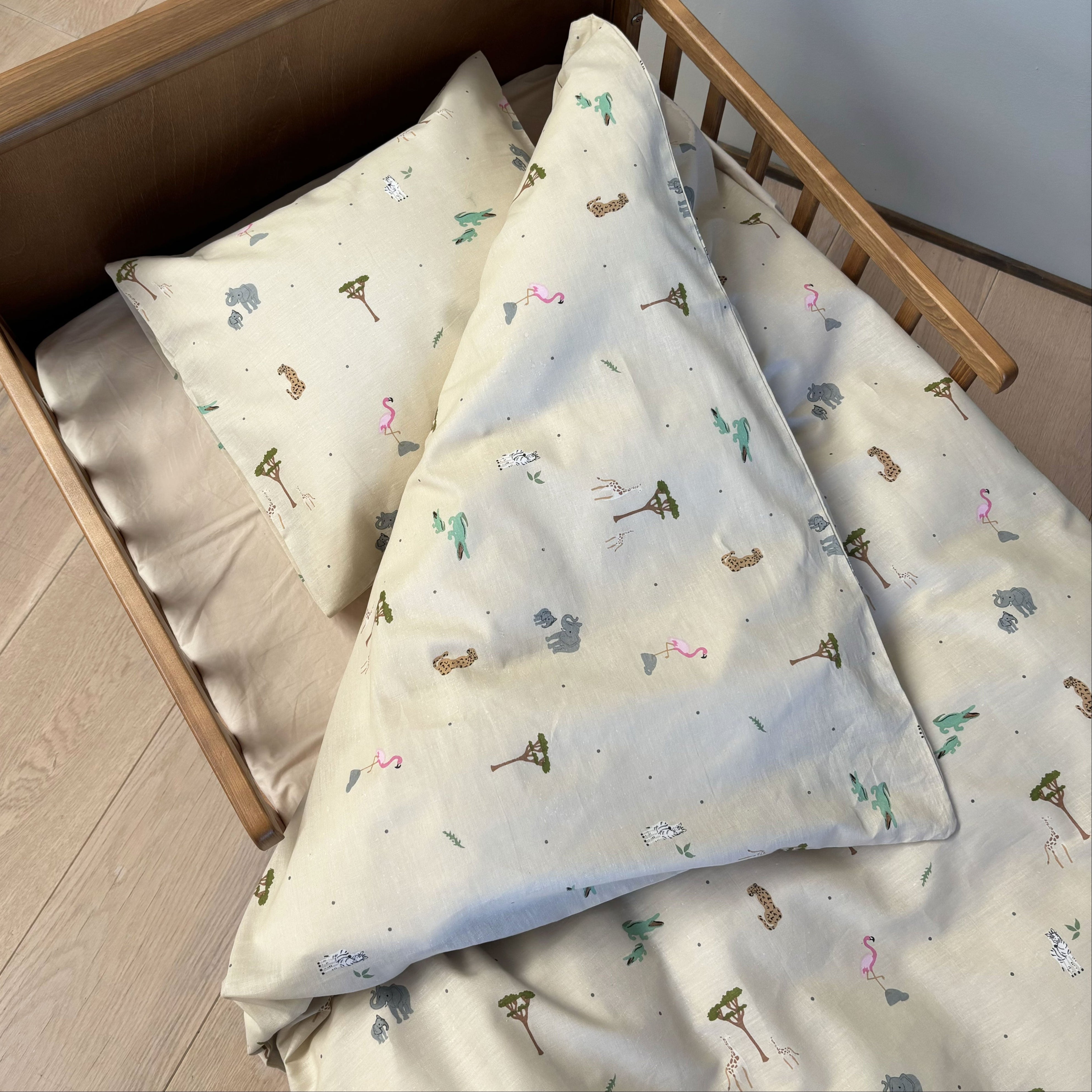 By Mats - Junior sengetøj - 100% Blødt bomuld - 100x140 cm - Safari
