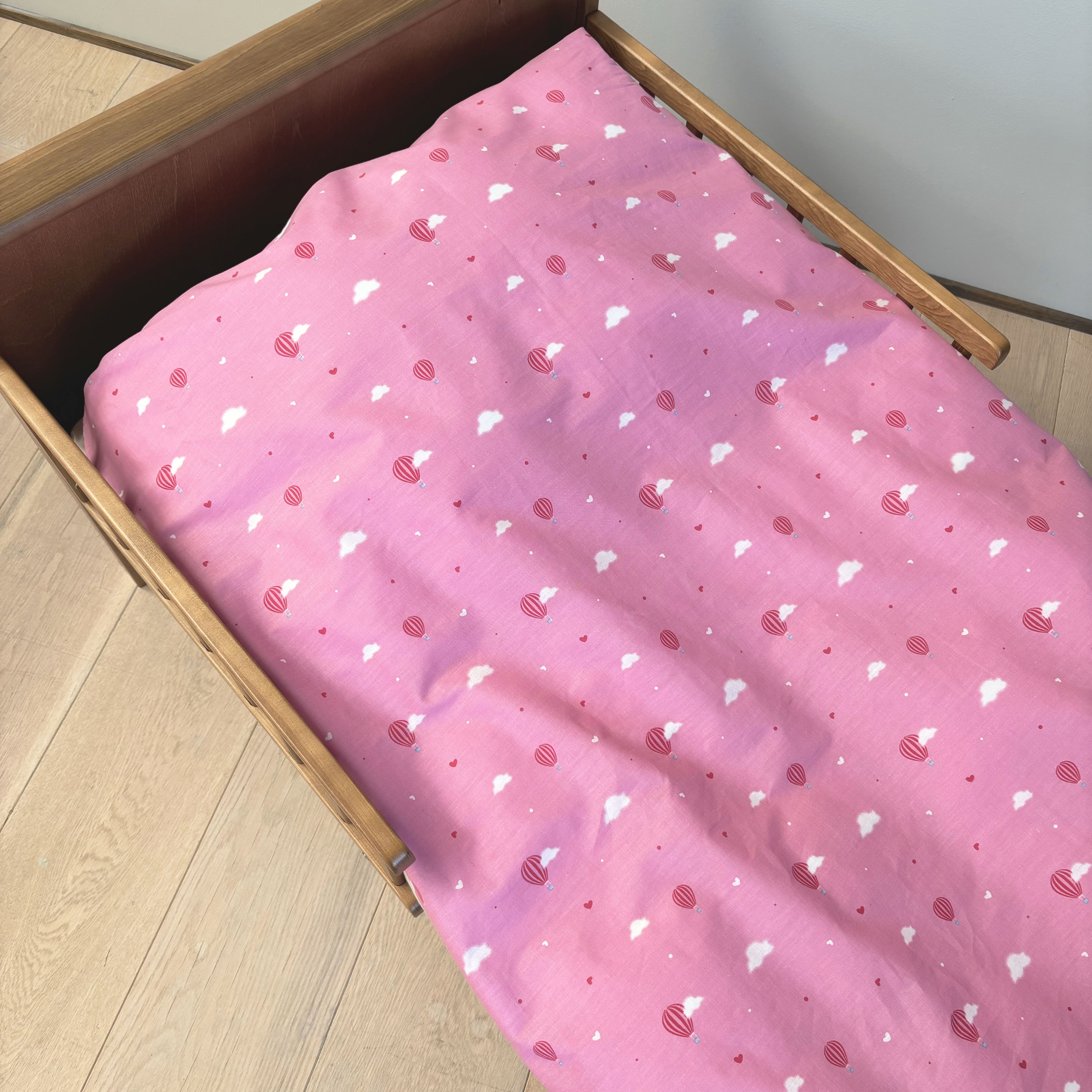 By Mats - Baby sengetøj - 100% Blødt bomuld - 70x100 cm - Air Balloon