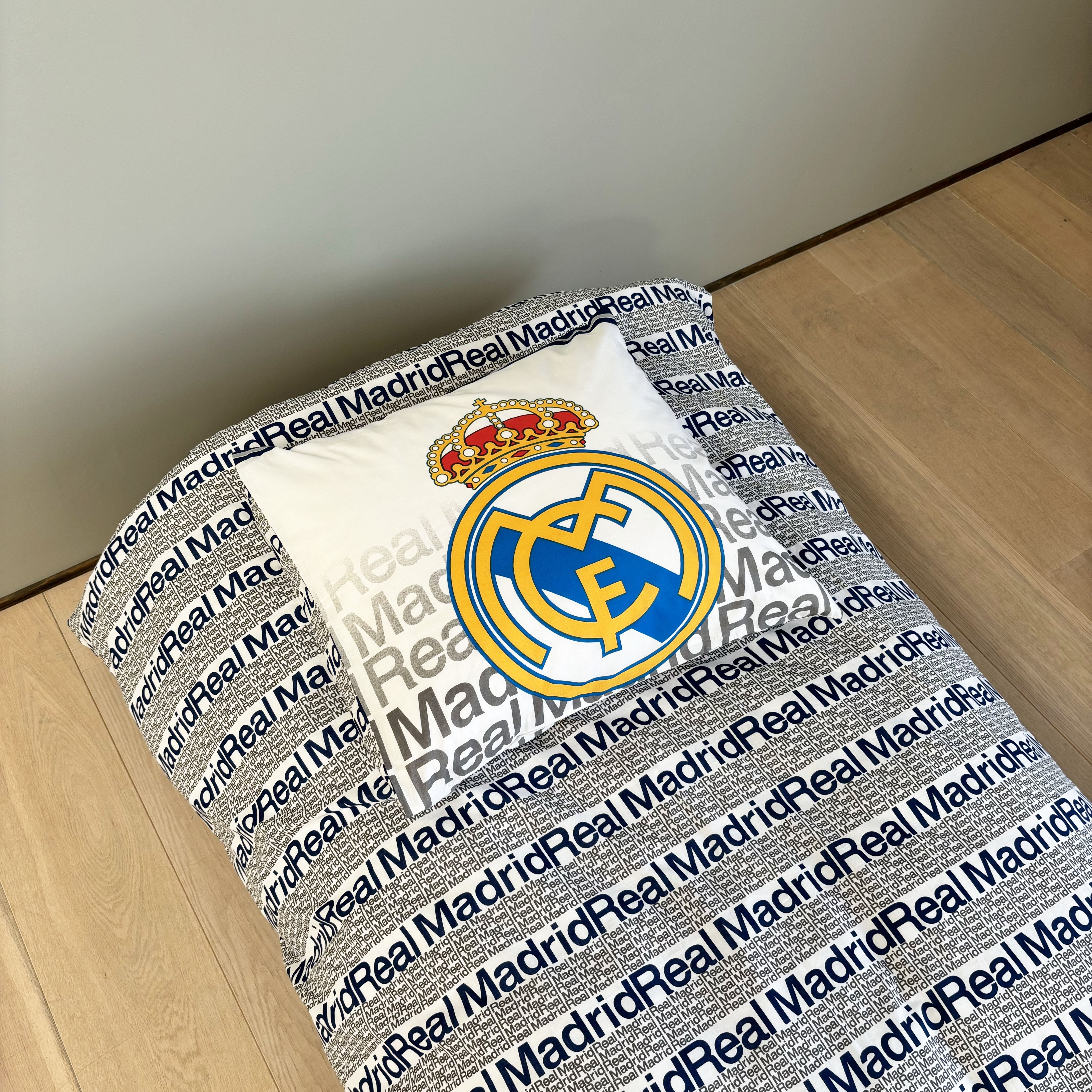 B - Senior sengetøj - 140x200 cm - 100% bomuld - Real Madrid