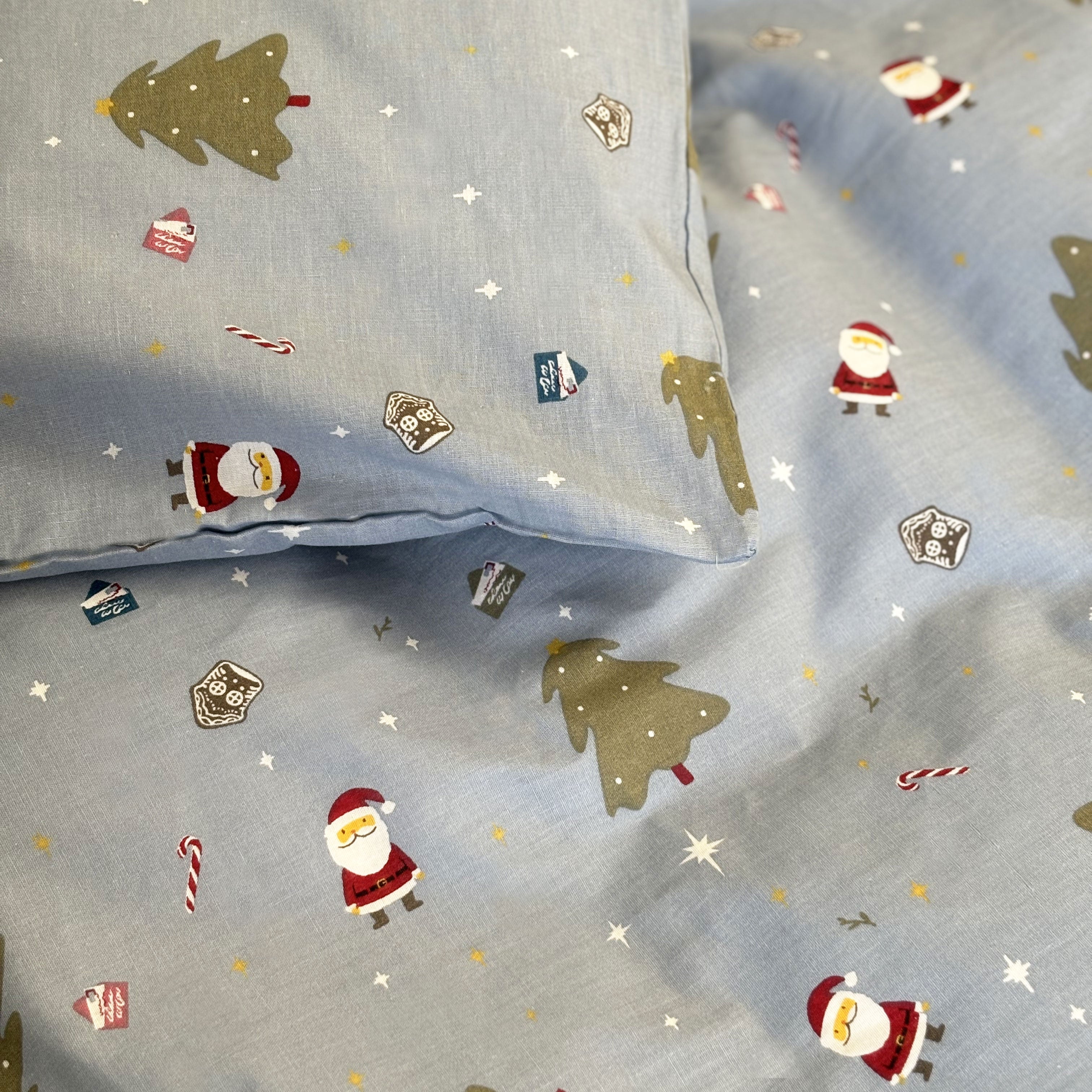 By Mats - Junior sengetøj - 100% Blødt bomuld - 100x140 cm - Dear Santa