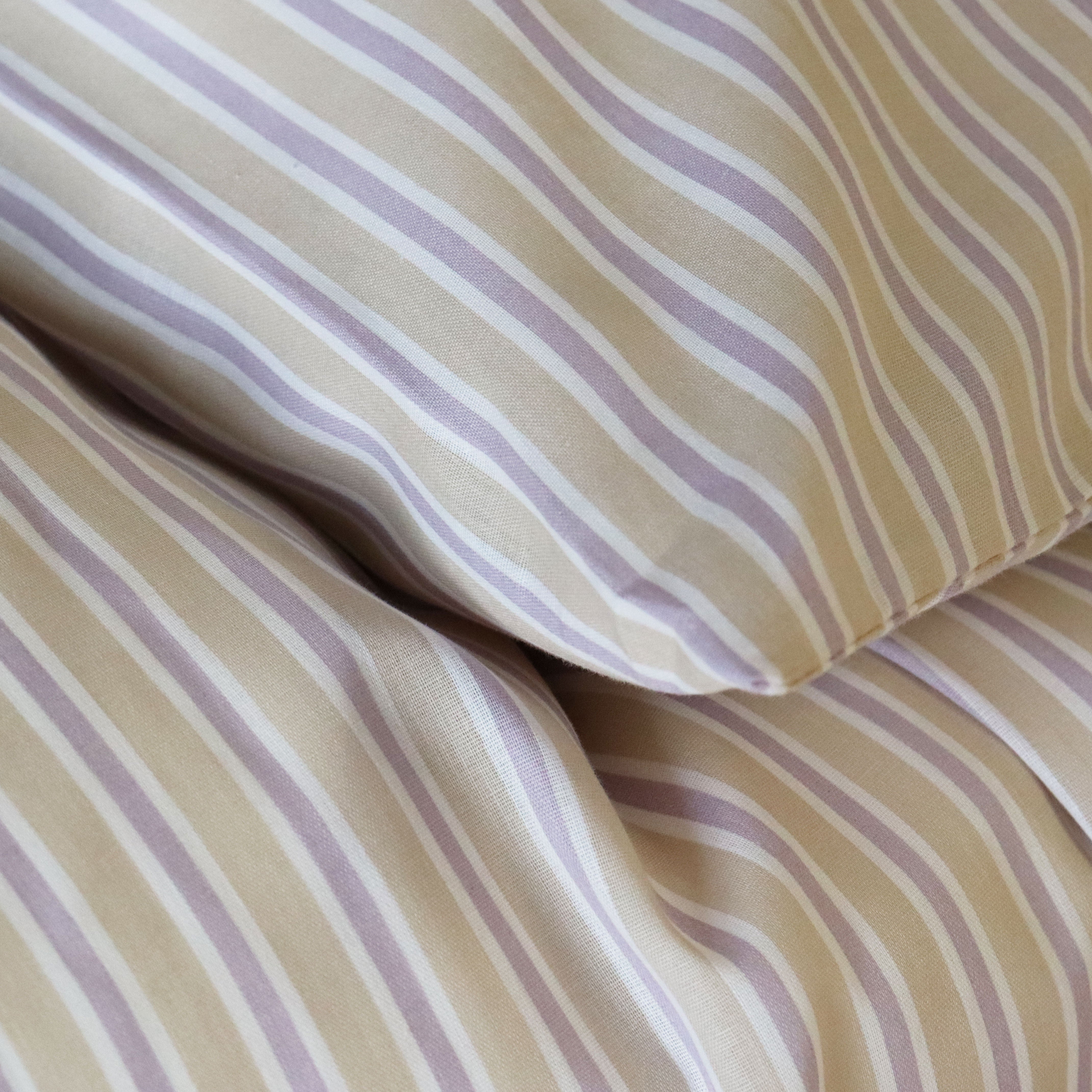 By Mats - Junior sengetøj - 100% Blødt bomuld - 100x140 cm - Lavender Stripe