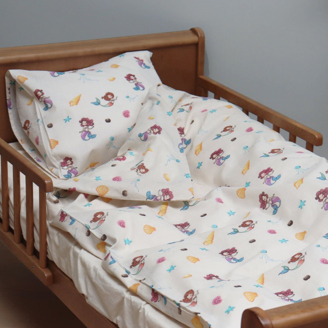 By Mats - Baby sengetøj - 100% Blødt bomuld - Mermaid Shell