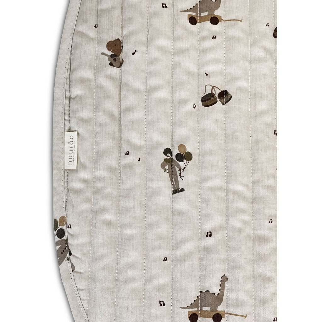 nuuroo - Legetæppe til små børn - Økologisk bomuld - 100 cm - Music Dino