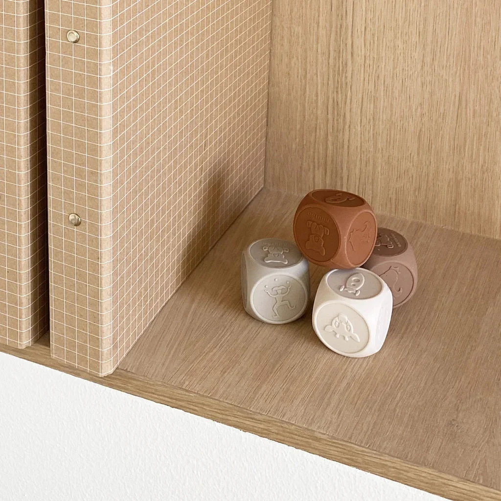 nuuroo - Silikone terninger - Børneterninger - 4-pak - Brun mix