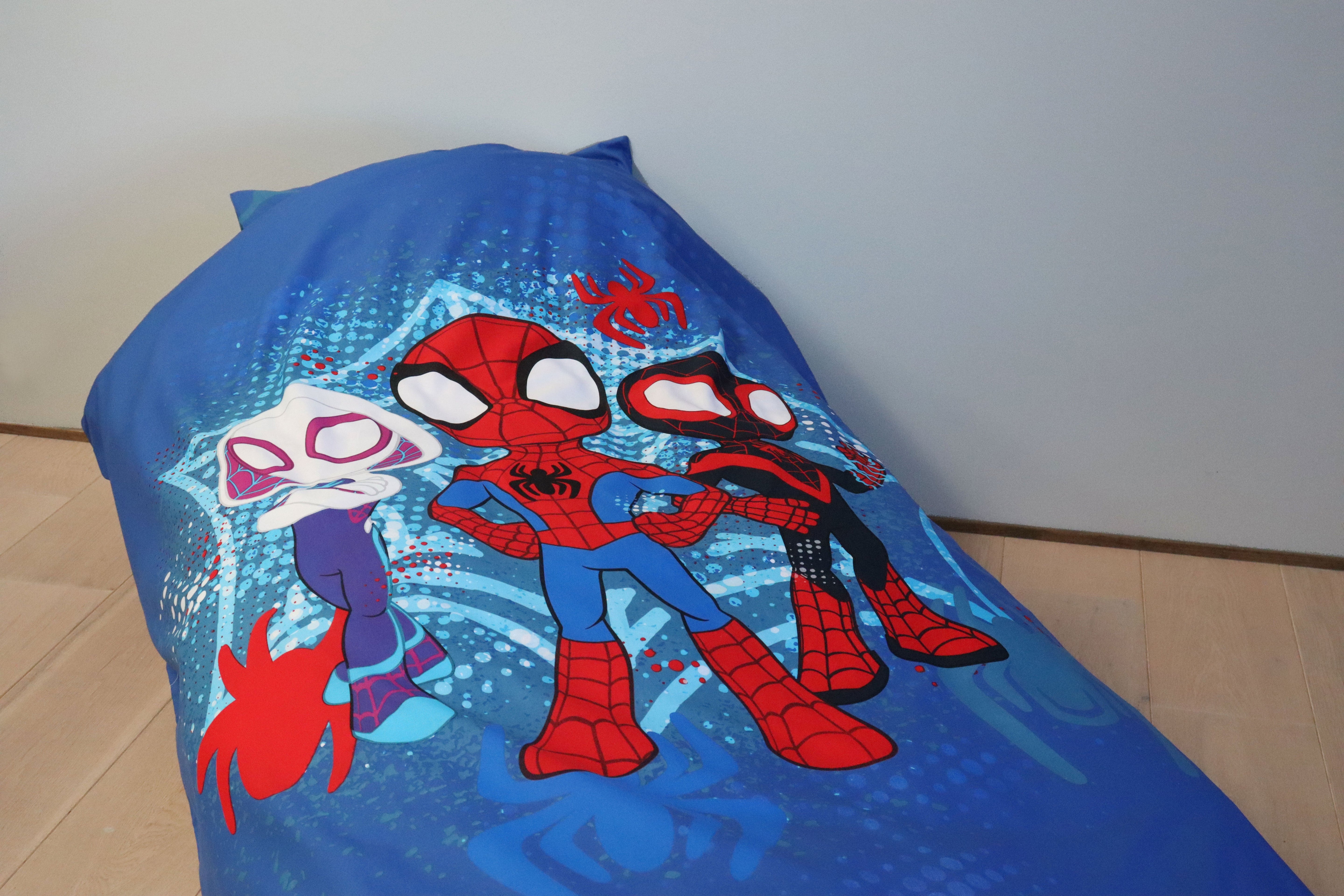 B - Senior sengetøj - 140x200 cm - 100% Bomuld - Spidey