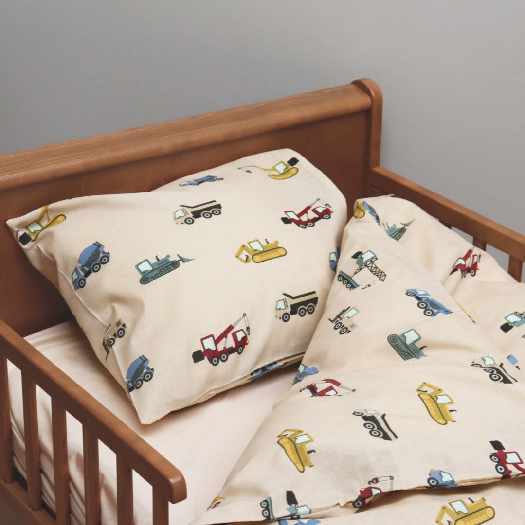 By Mats - Junior sengetøj - 100% Blødt bomuld - Working machines