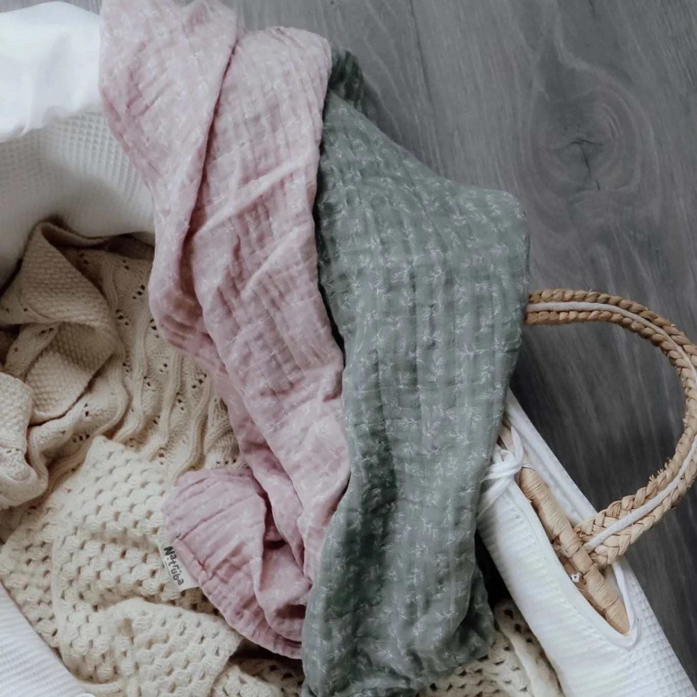 Natruba - 2-pak stofbleer - 100% økologisk bomuldsmusselin - 65x65 cm - Grøn