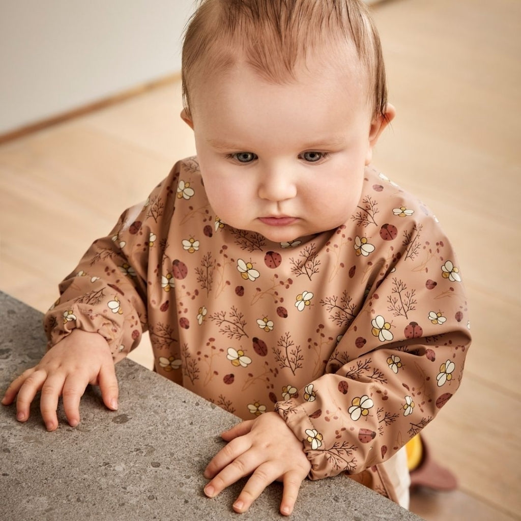 nuuroo - Spiseforklæde - Hagesmæk med ærmer - Flower Bee