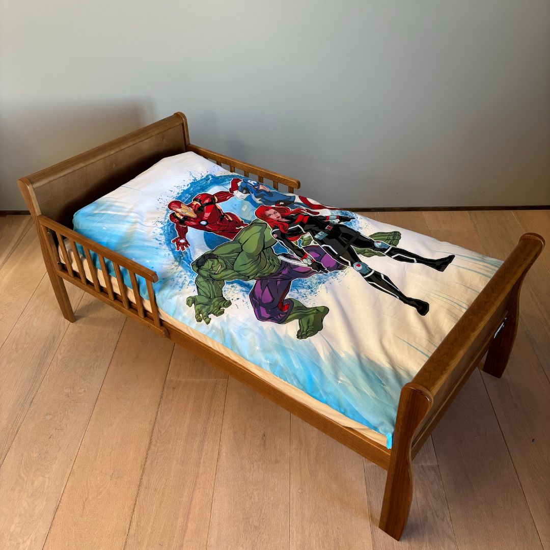 B - Junior sengetøj - Selvlysende sengetøj - 100x140 cm - 100% Bomuld - Avengers