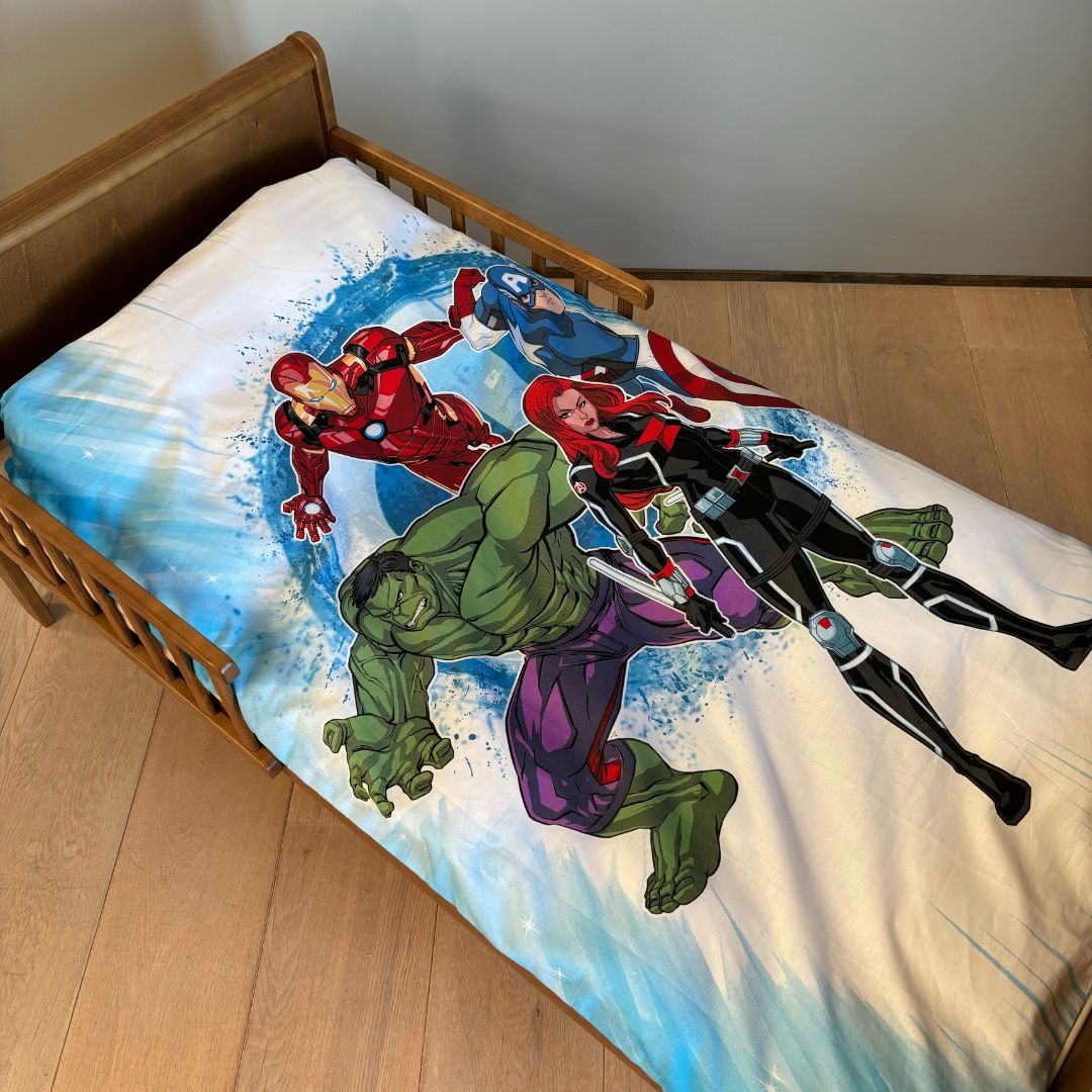 B - Junior sengetøj - Selvlysende sengetøj - 100x140 cm - 100% Bomuld - Avengers