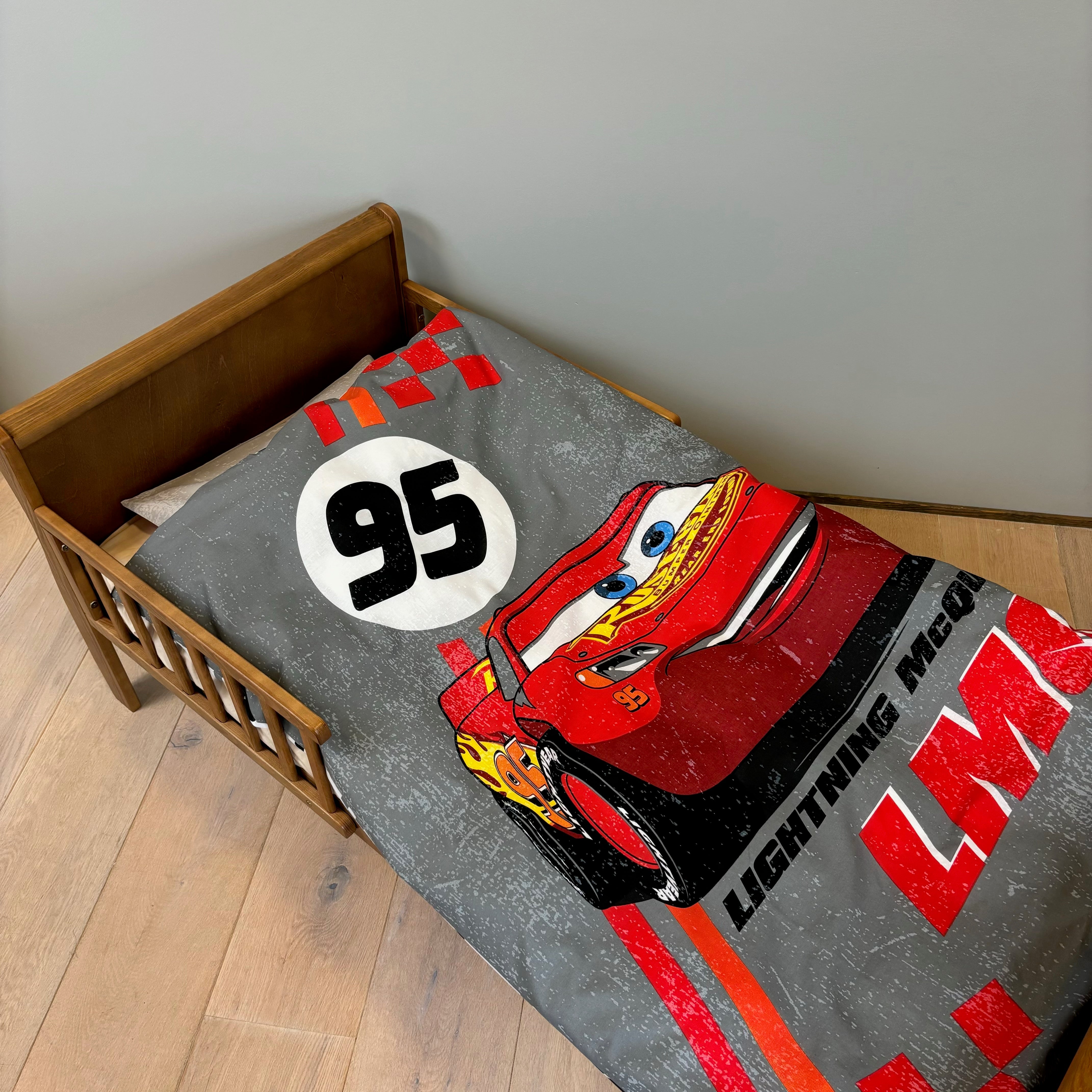 B - Senior sengetøj - Cars - 140x200 cm - 100% Bomuld