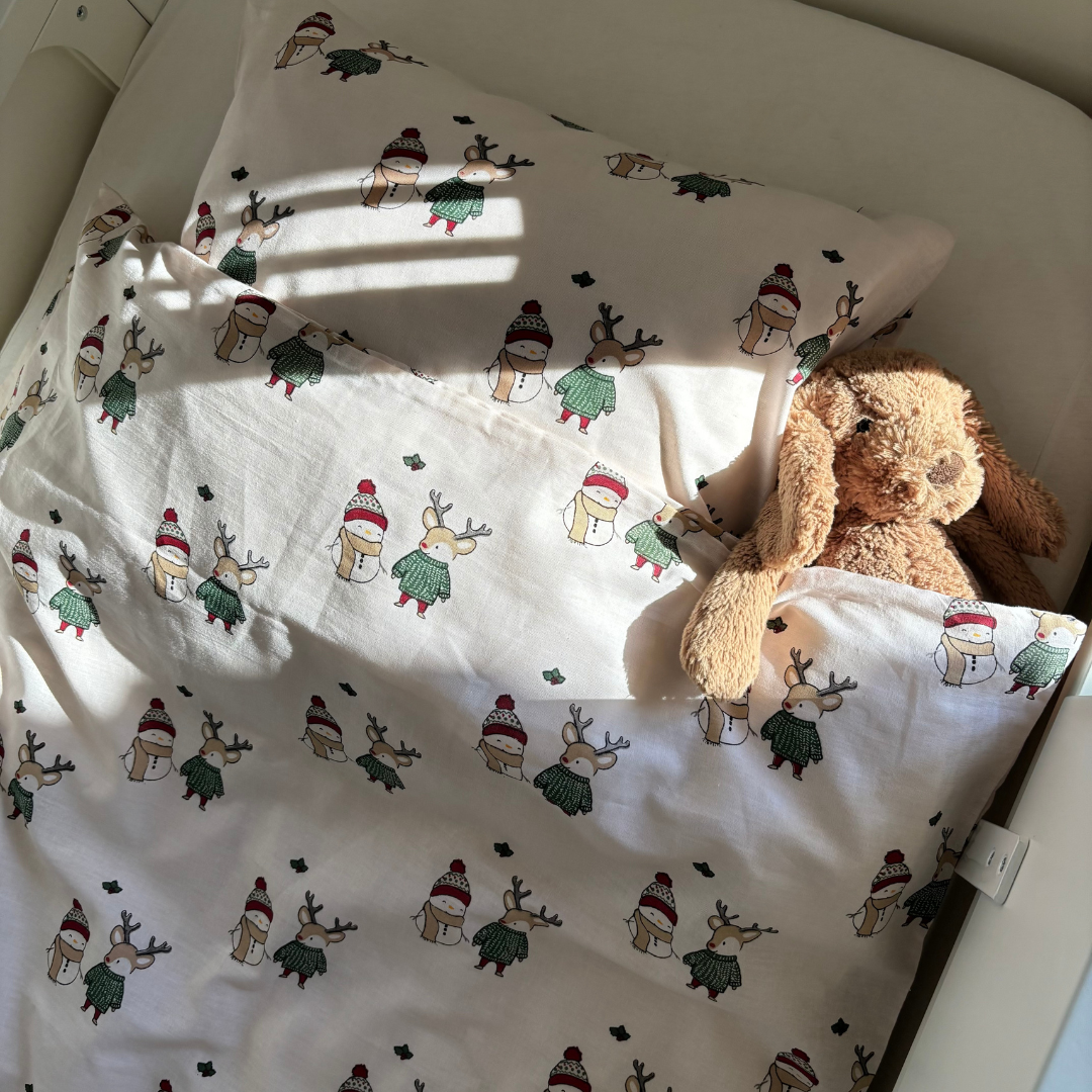 By Mats - Junior sengetøj - 100% Blødt bomuld - 100x140 cm - Winter Friends