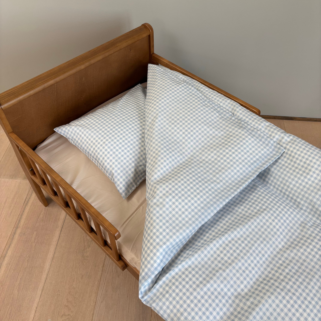 By Mats - Baby sengetøj - 100% Blødt bomuld - 70x100 cm - Blue Check