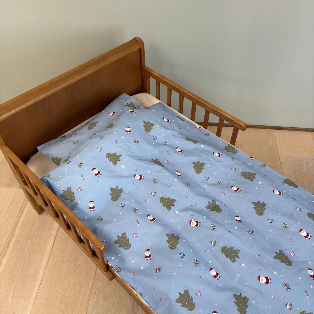 By Mats - Junior sengetøj - 100% Blødt bomuld - 100x140 cm - Dear Santa