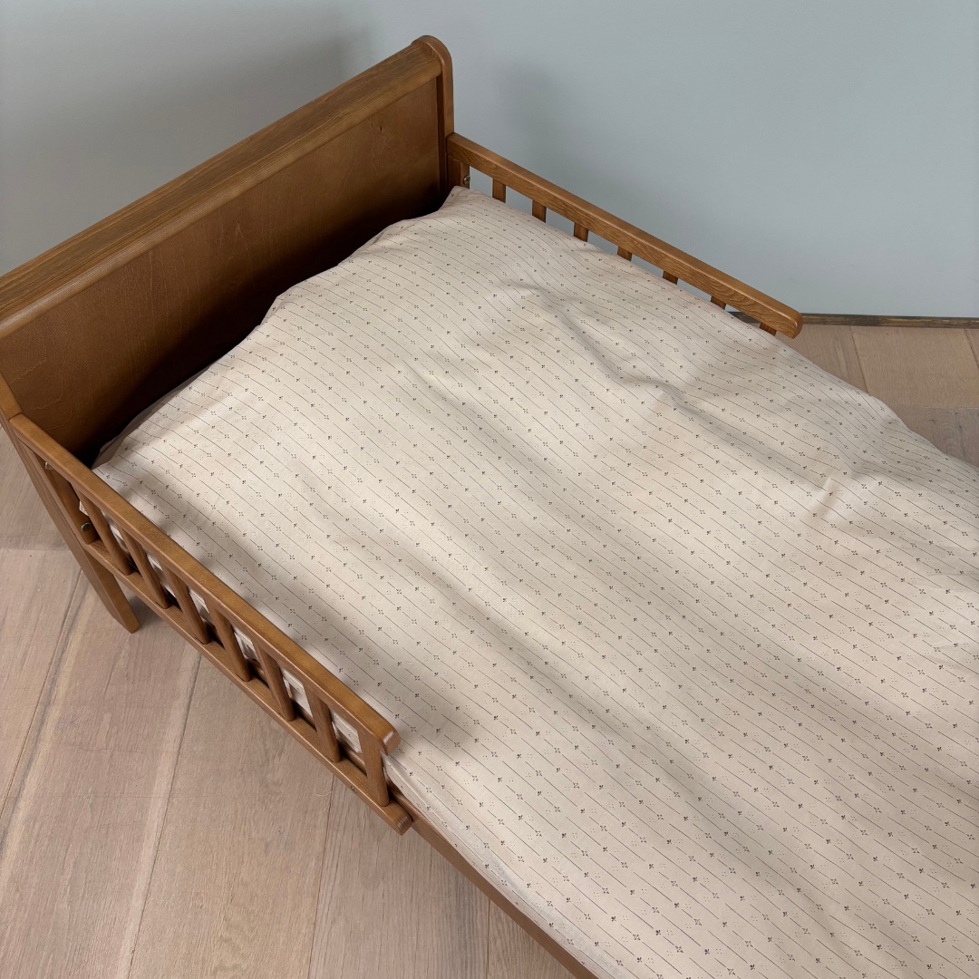 By Mats - Junior sengetøj - 100% Blødt bomuld - 100x140 cm - Flower Stripe