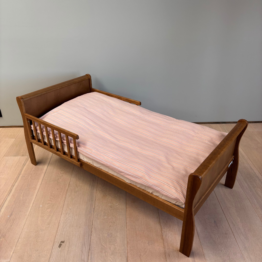 By Mats - Junior sengetøj - 100% Blødt bomuld - 100x140 cm - Rosie Stripe