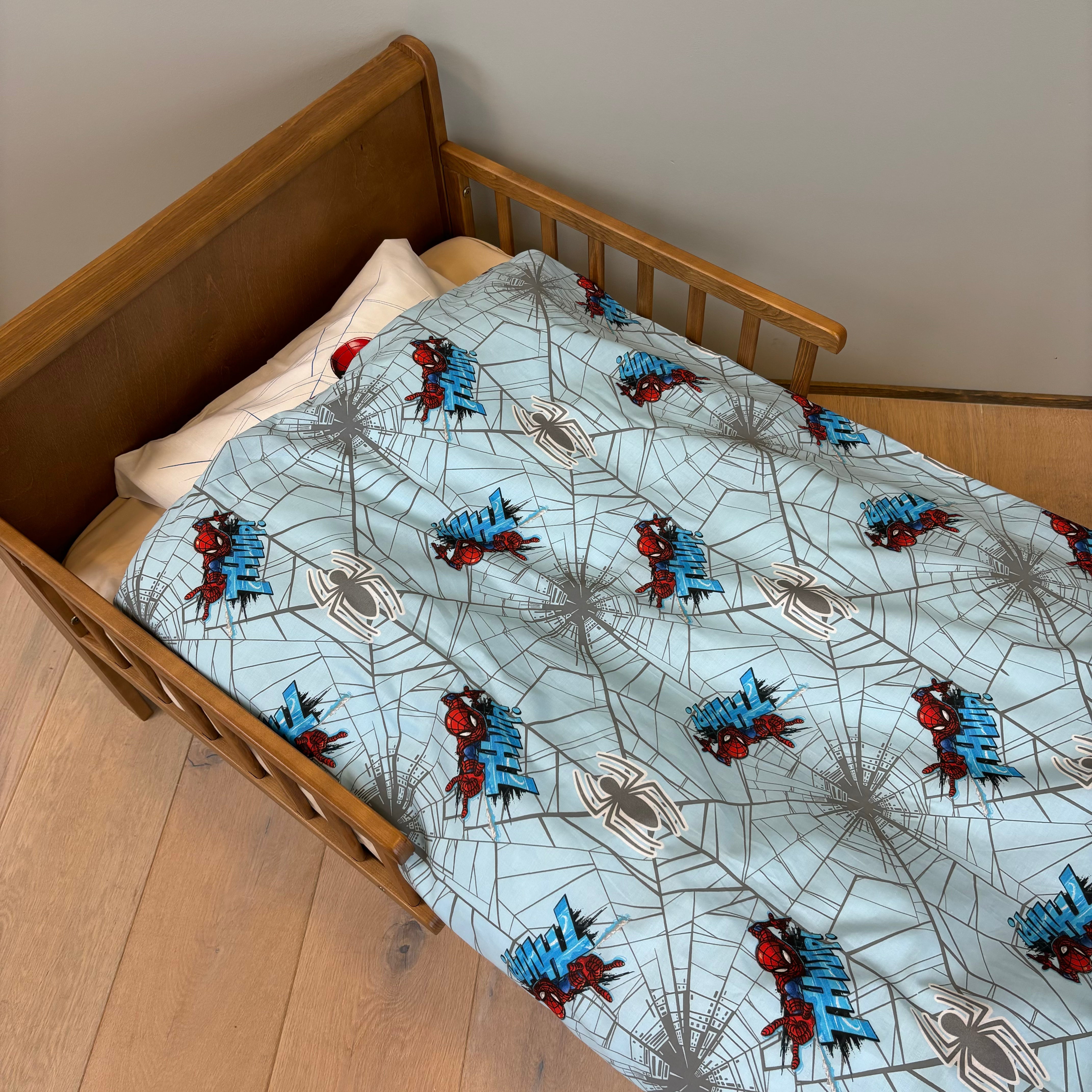 B - Junior sengetøj - Spiderman - 100x140 cm - 100% Bomuld