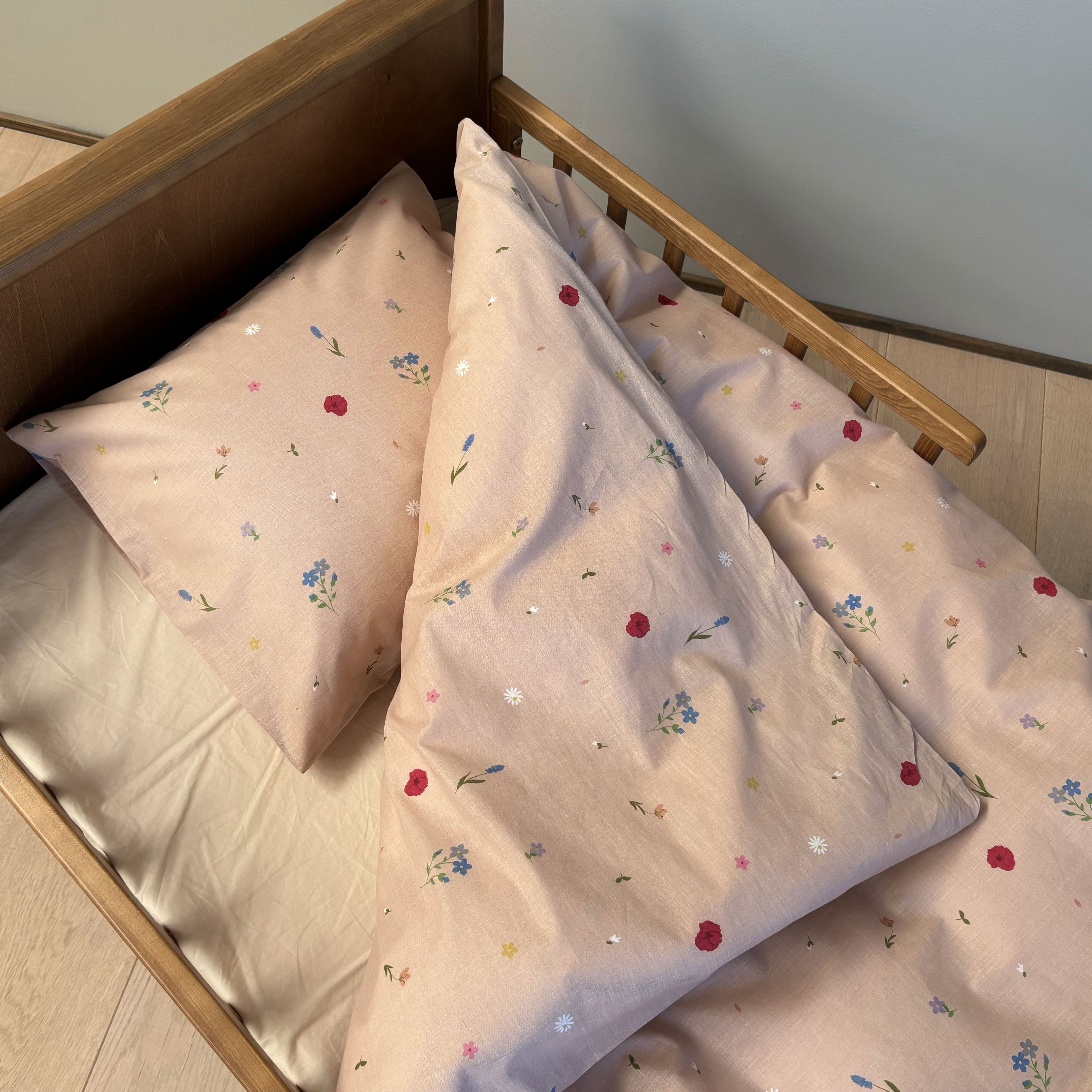 By Mats - Junior sengetøj - 100% Blødt bomuld - 100x140 cm - Flower Love