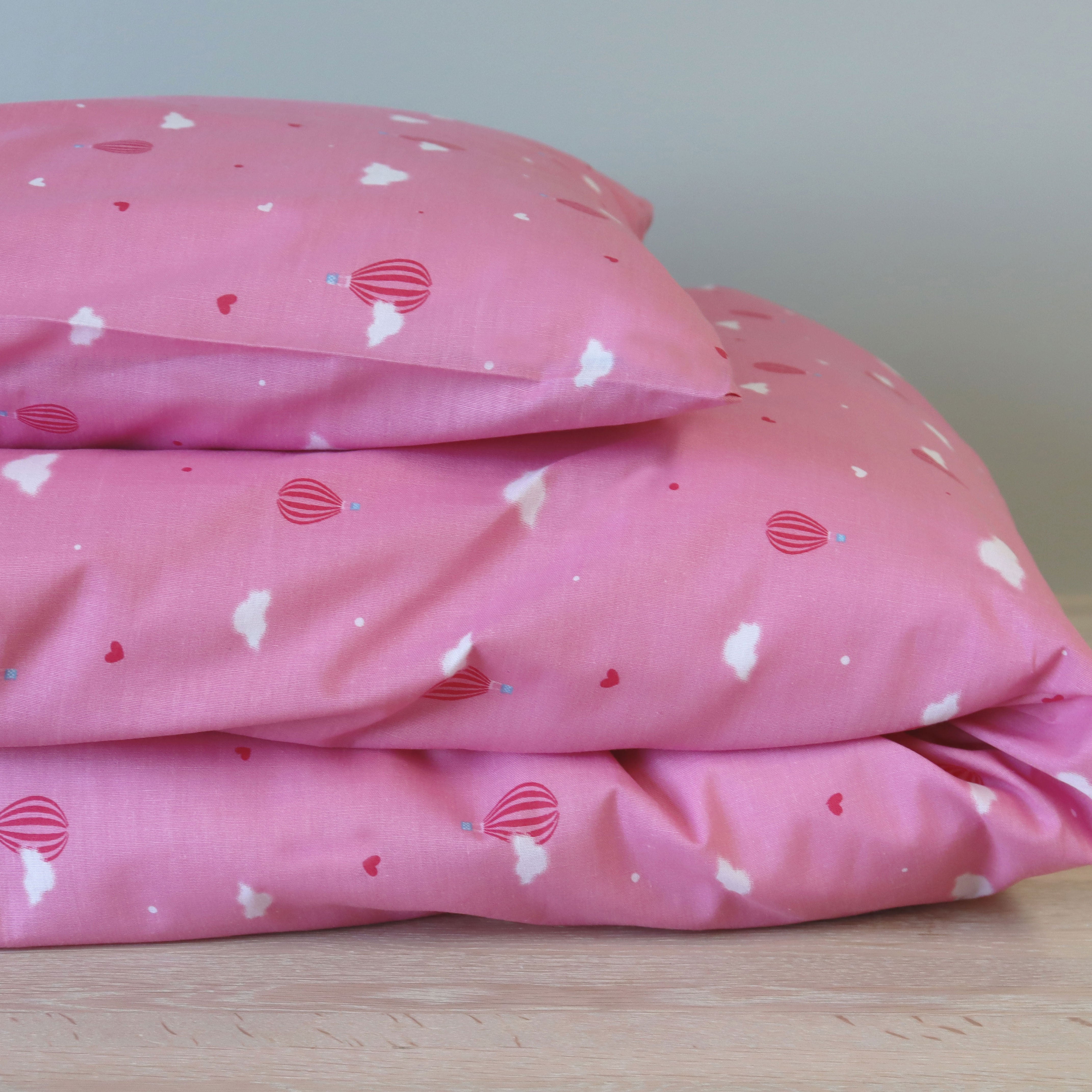 By Mats - Baby sengetøj - 100% Blødt bomuld - 70x100 cm - Air Balloon