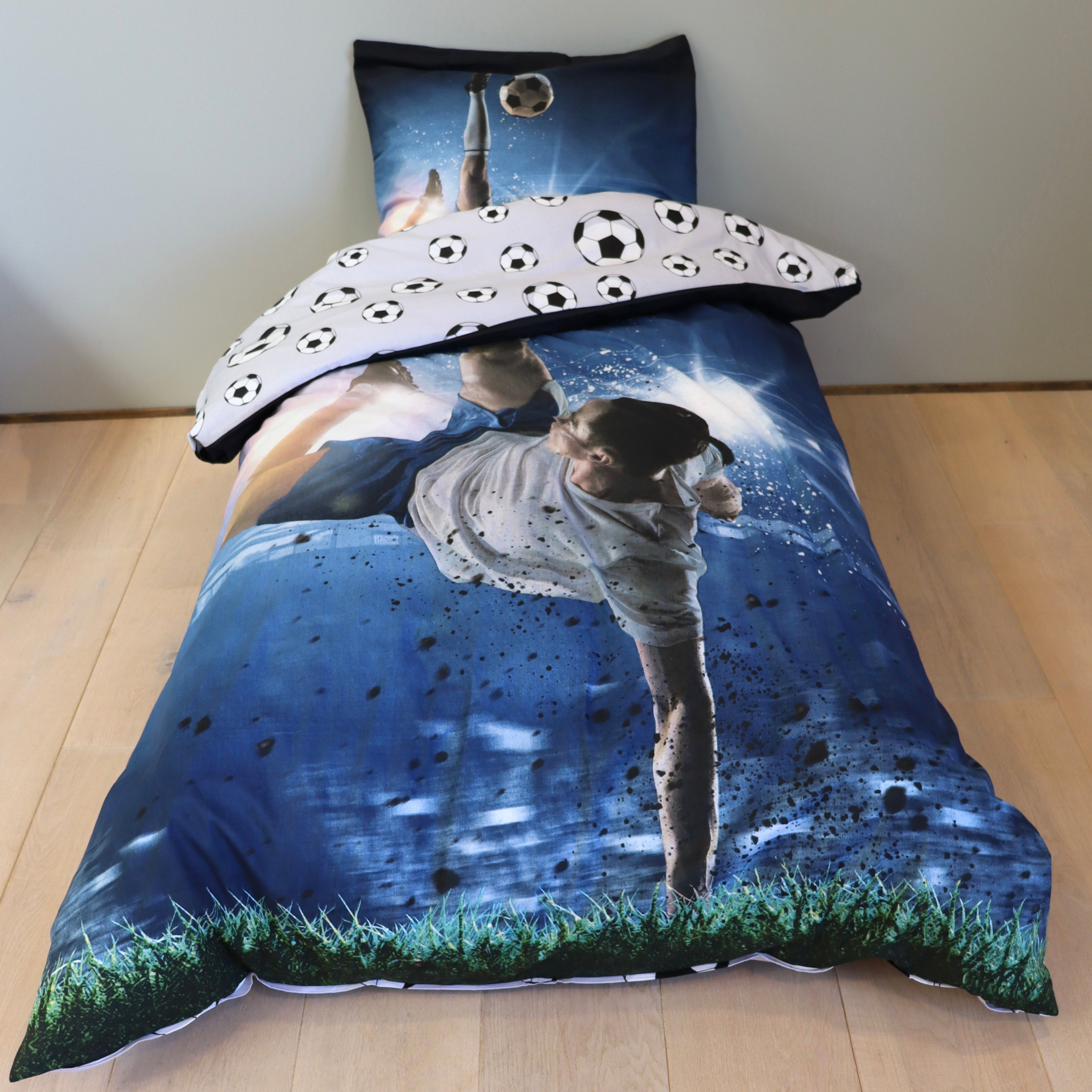 B - Senior sengetøj - 140x200 cm - 100% bomuld - Fodboldspiller
